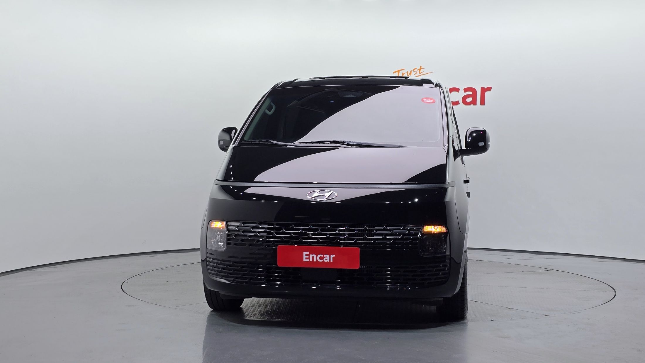 HYUNDAI STARIA 2023