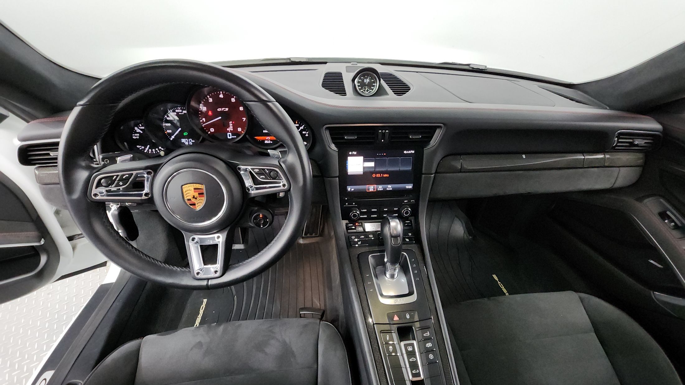 PORSCHE 911 2017