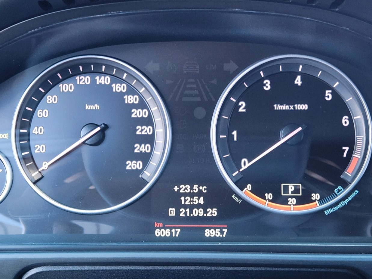 BMW 5-SERIES F10 2010