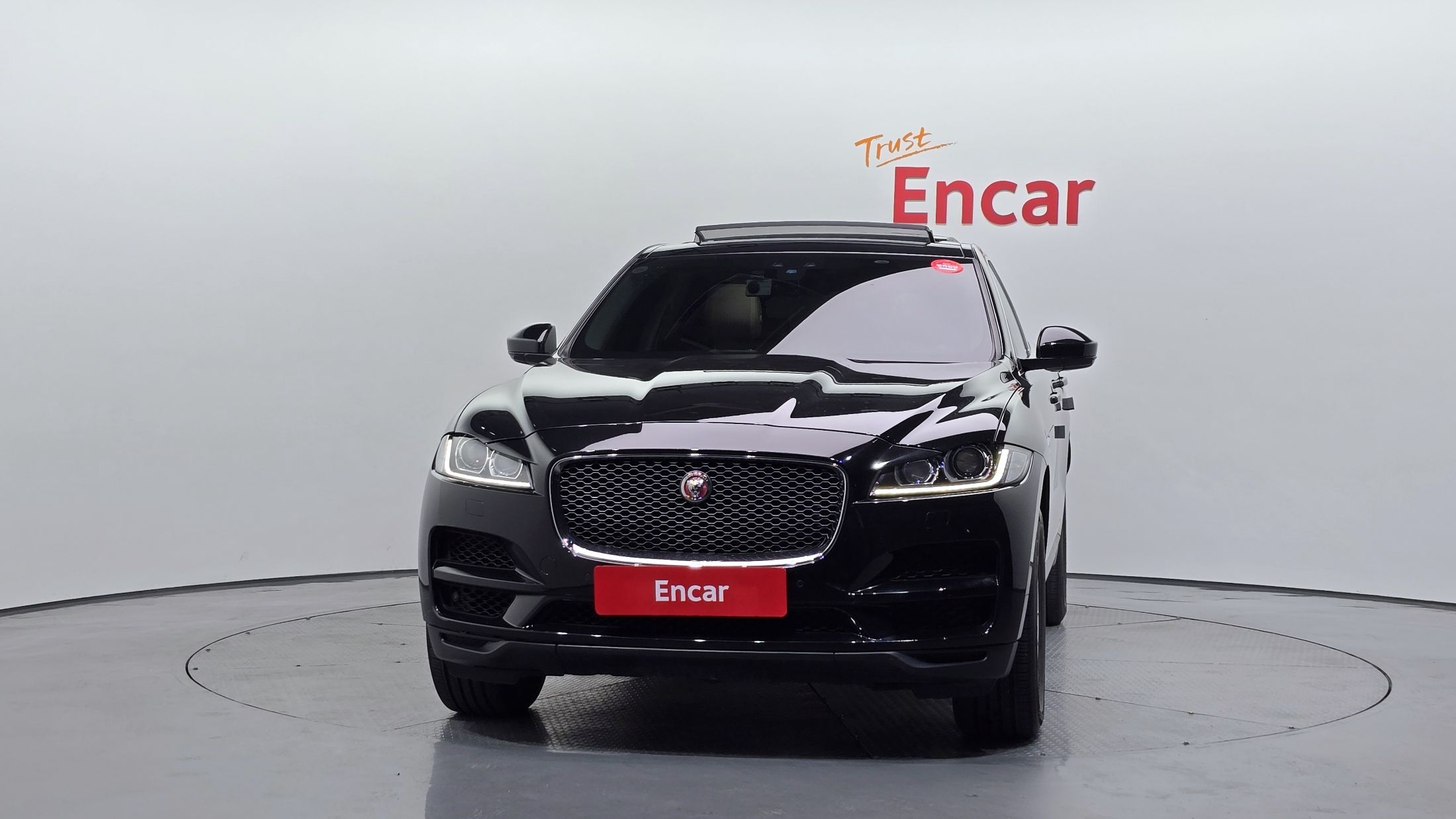 JAGUAR F-PACE 2016