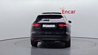 JAGUAR F-PACE 2016