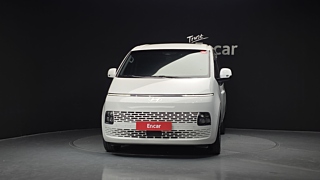 HYUNDAI STARIA 2024