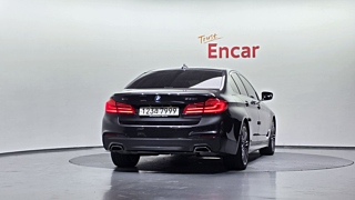 BMW 5-SERIES G30 2019
