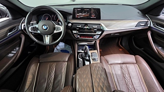 BMW 5-SERIES G30 2019