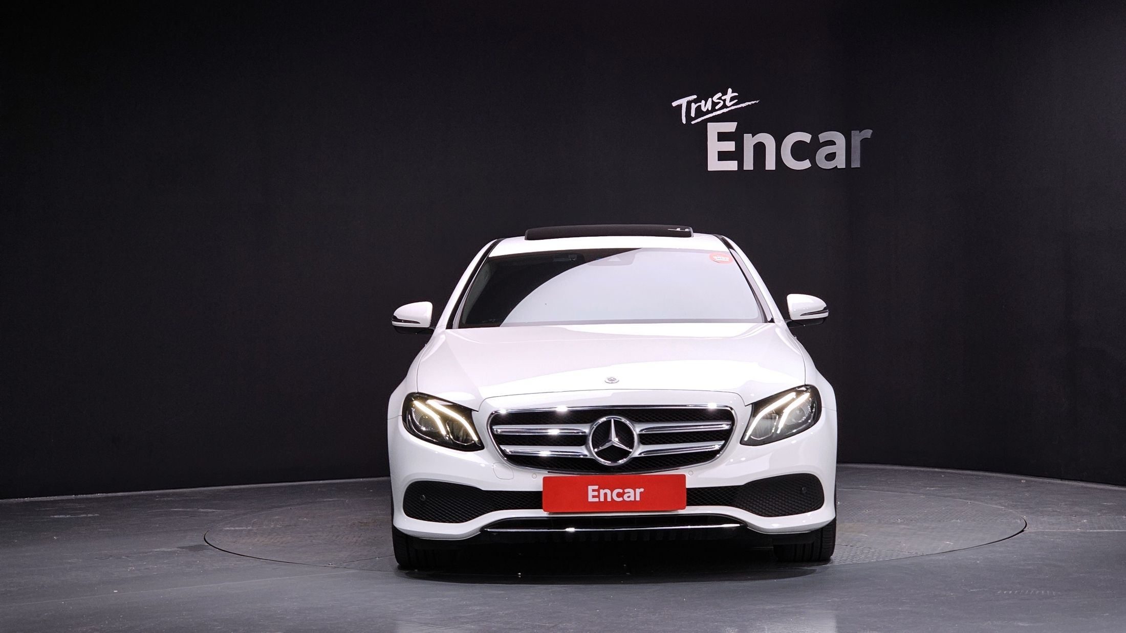 MERCEDES BENZ E-CLASS W213 2018