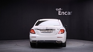 MERCEDES BENZ E-CLASS W213 2018