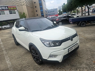 SSANGYONG TIVOLI 2015