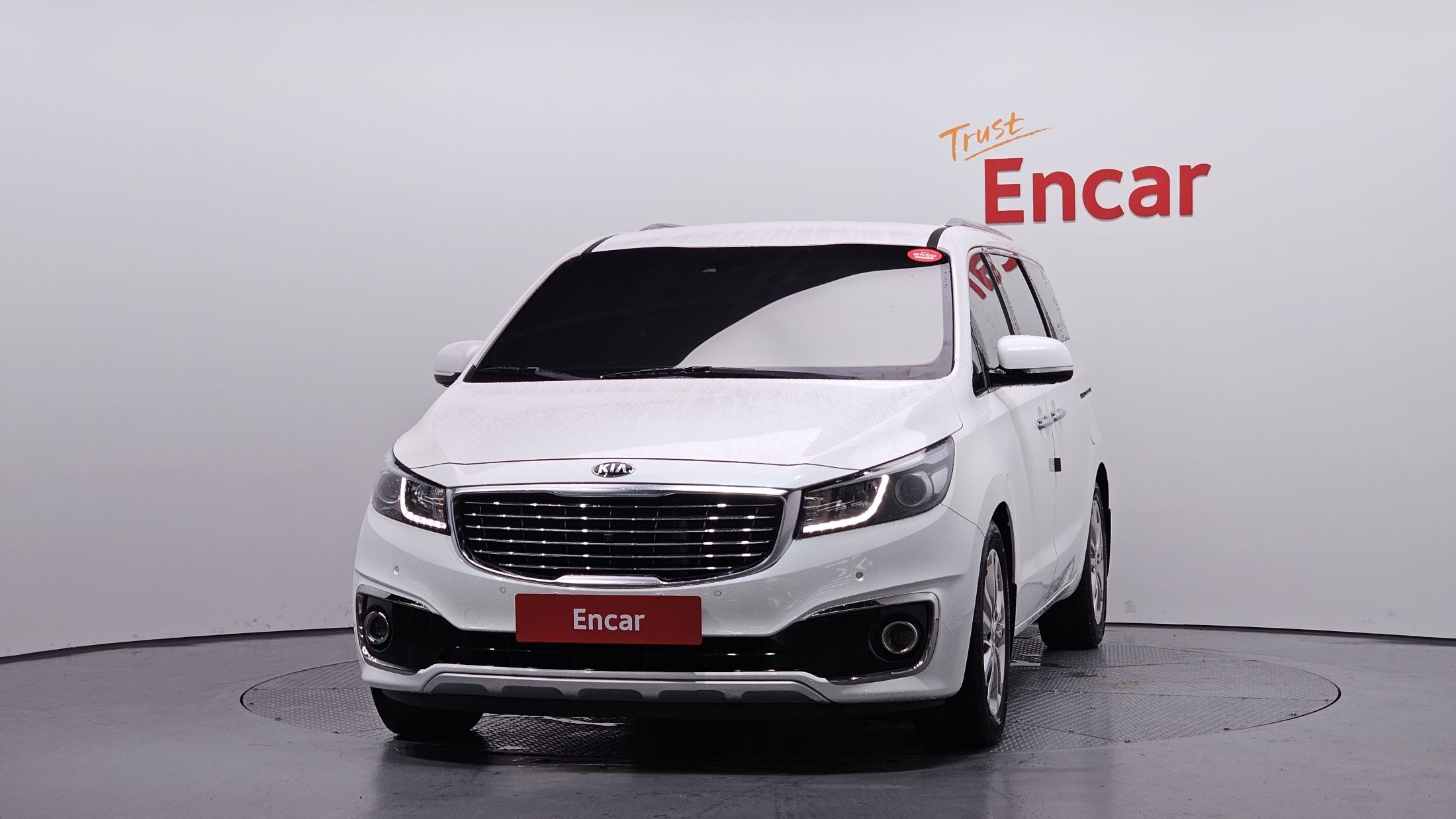 KIA CARNIVAL 2016