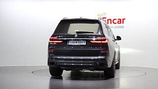 BMW X7 G07 2025
