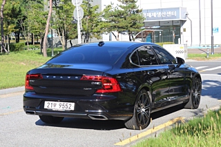 VOLVO S90 2017