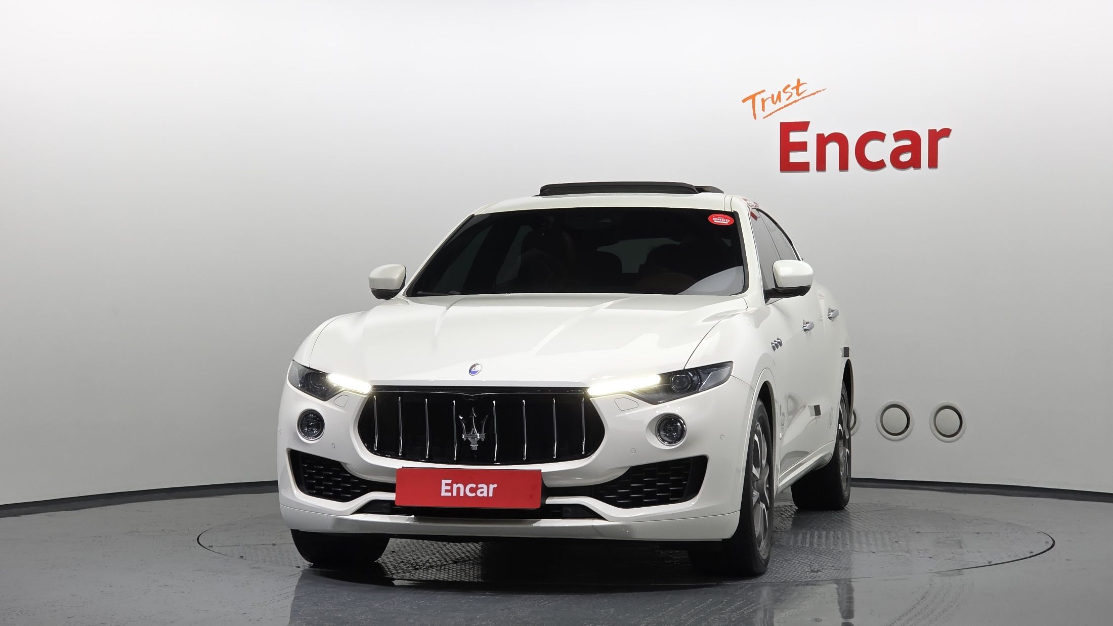 MASERATI LEVANTE 2016