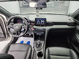HYUNDAI VELOSTER JS 2018