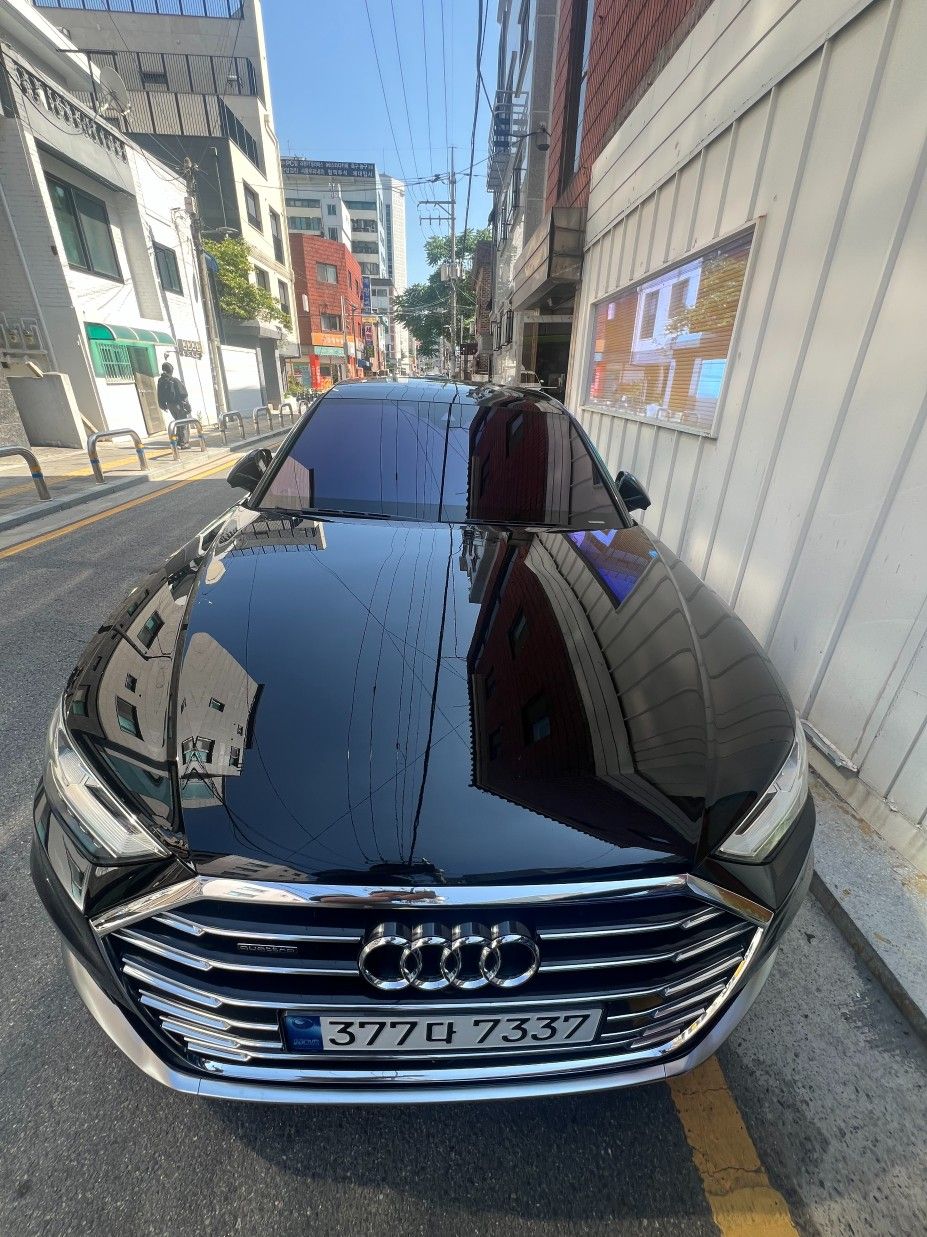 AUDI A8 D5 2021