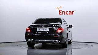 MERCEDES BENZ E-CLASS W213 2016