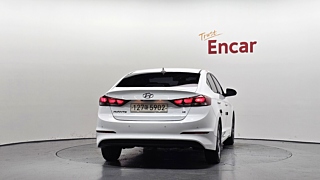 HYUNDAI AVANTE AD 2018