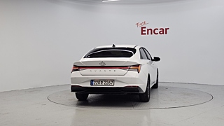 HYUNDAI AVANTE HYBRID CN7 2023