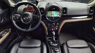 MINI COUNTRYMAN COOPER D 2017