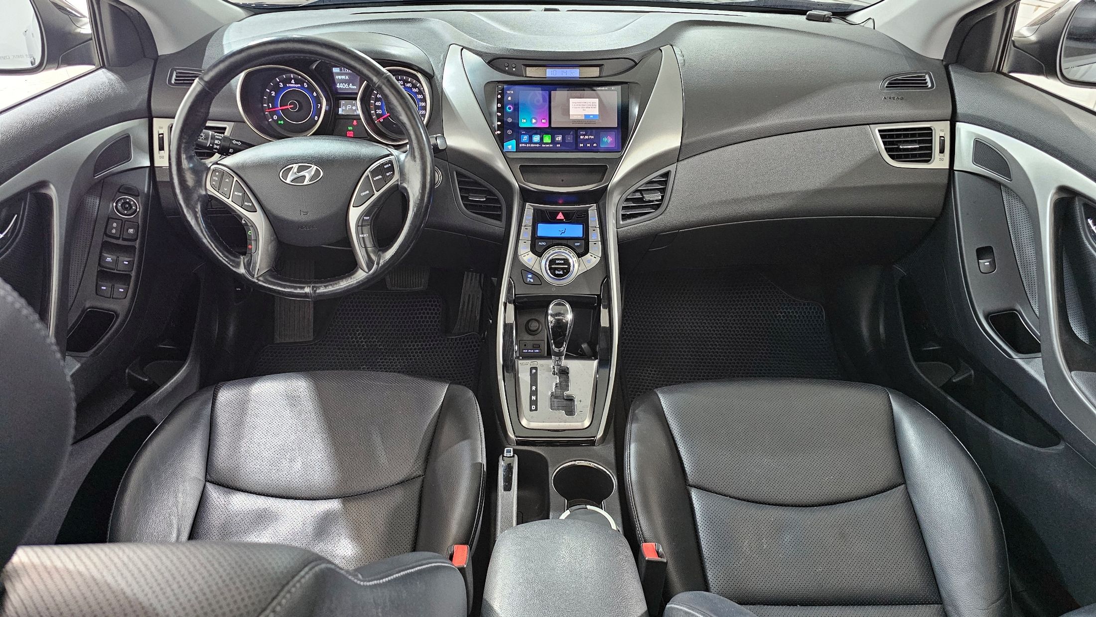 HYUNDAI AVANTE MD 2012