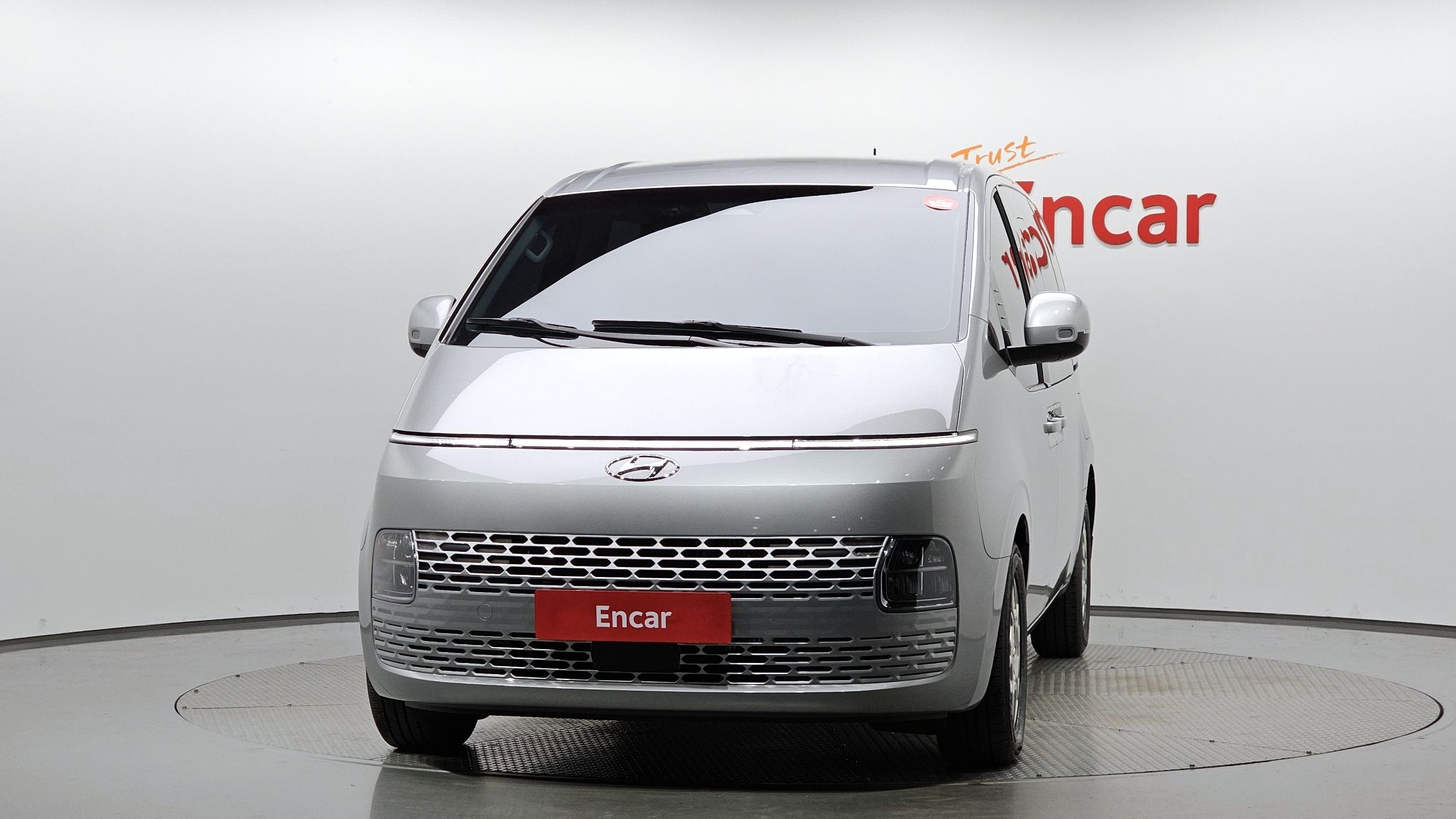 HYUNDAI STARIA 2023