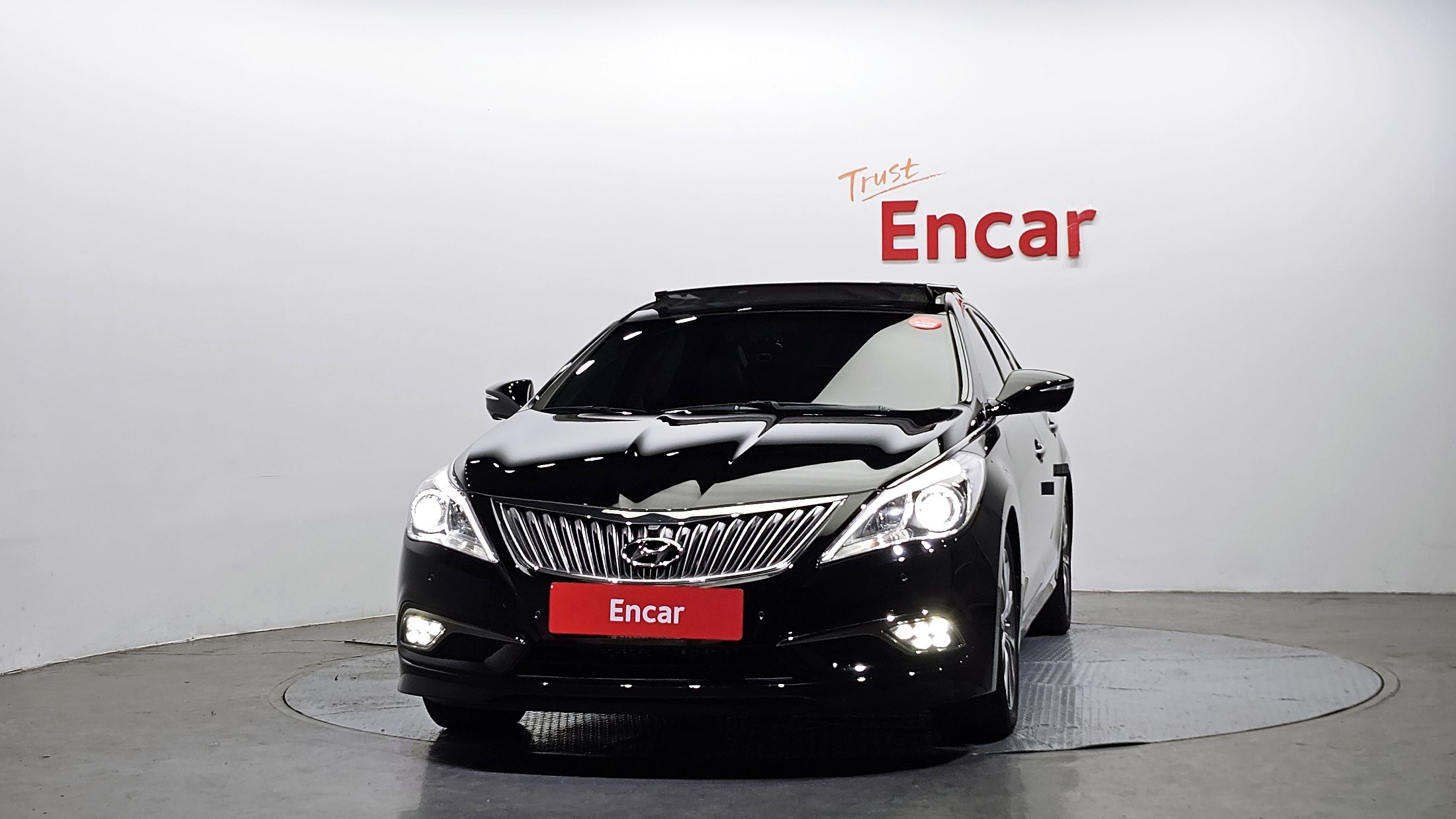 HYUNDAI GRANDEUR HG 2016