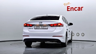 HYUNDAI AVANTE AD 2017