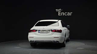 MERCEDES BENZ E-CLASS W213 2021