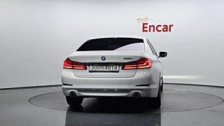 BMW 5-SERIES G30 2019