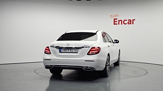 MERCEDES BENZ E-CLASS W213 2019