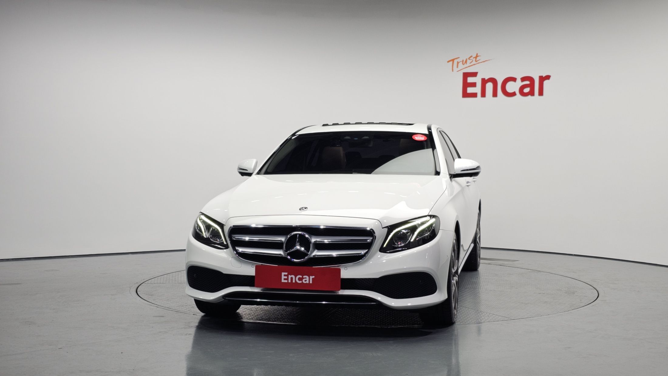 MERCEDES BENZ E-CLASS W213 2019