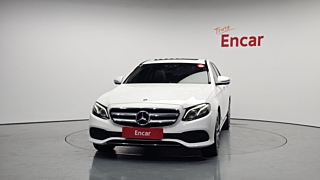 MERCEDES BENZ E-CLASS W213 2019