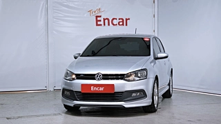 VOLKSWAGEN POLO 2013