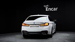 BMW 5-SERIES G30 2020