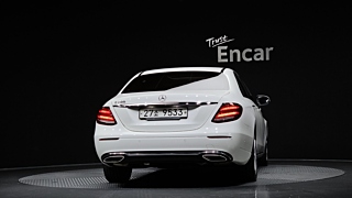 MERCEDES BENZ E-CLASS W213 2018