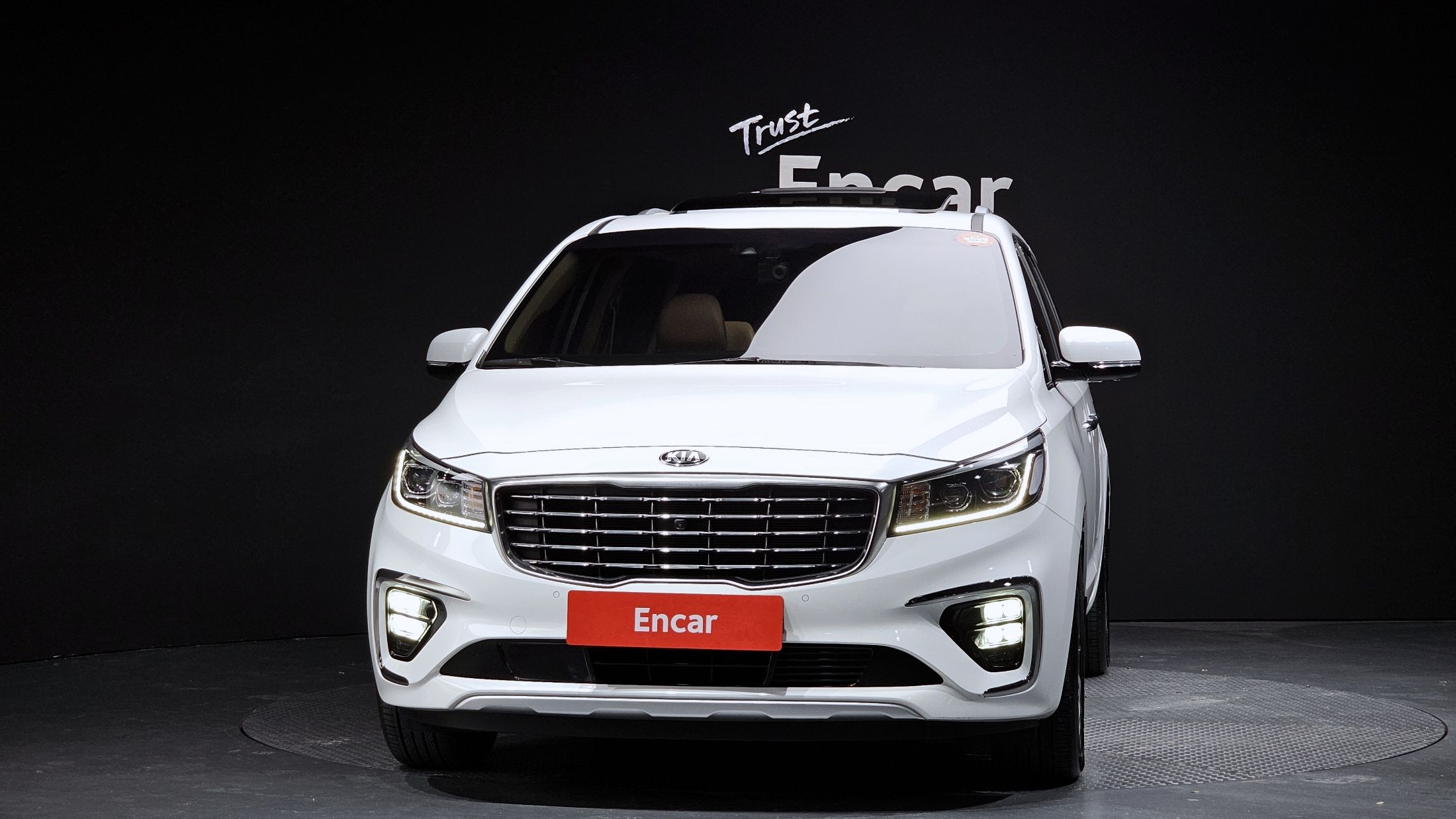 KIA CARNIVAL 2018