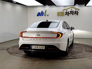 HYUNDAI SONATA DN8 2022