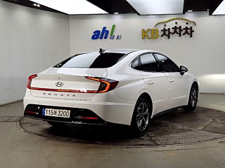 HYUNDAI SONATA DN8 2022