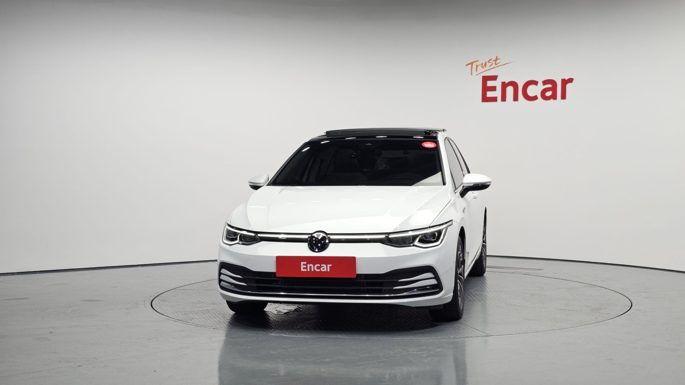 VOLKSWAGEN GOLF 2024