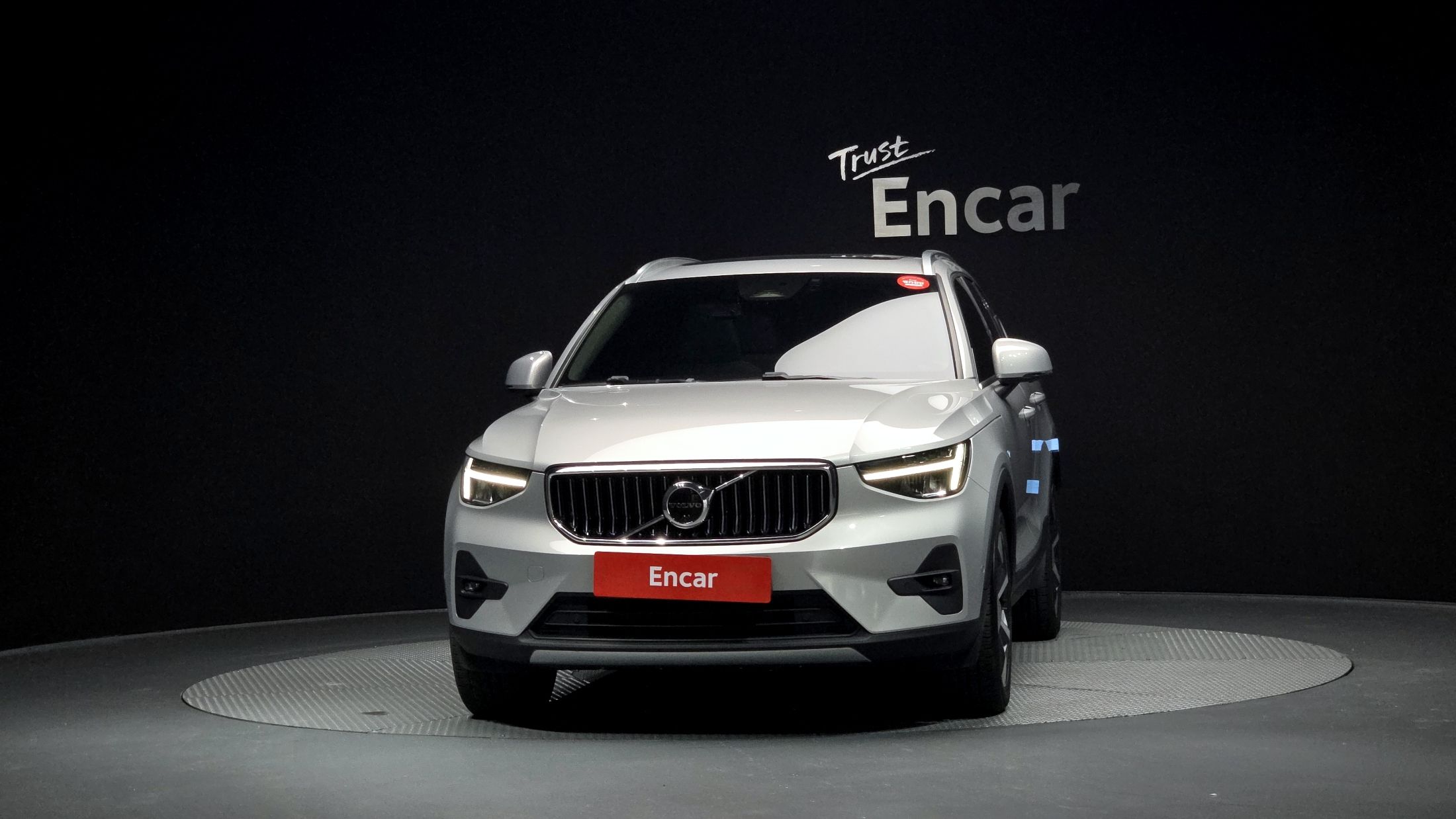 VOLVO XC40 2022