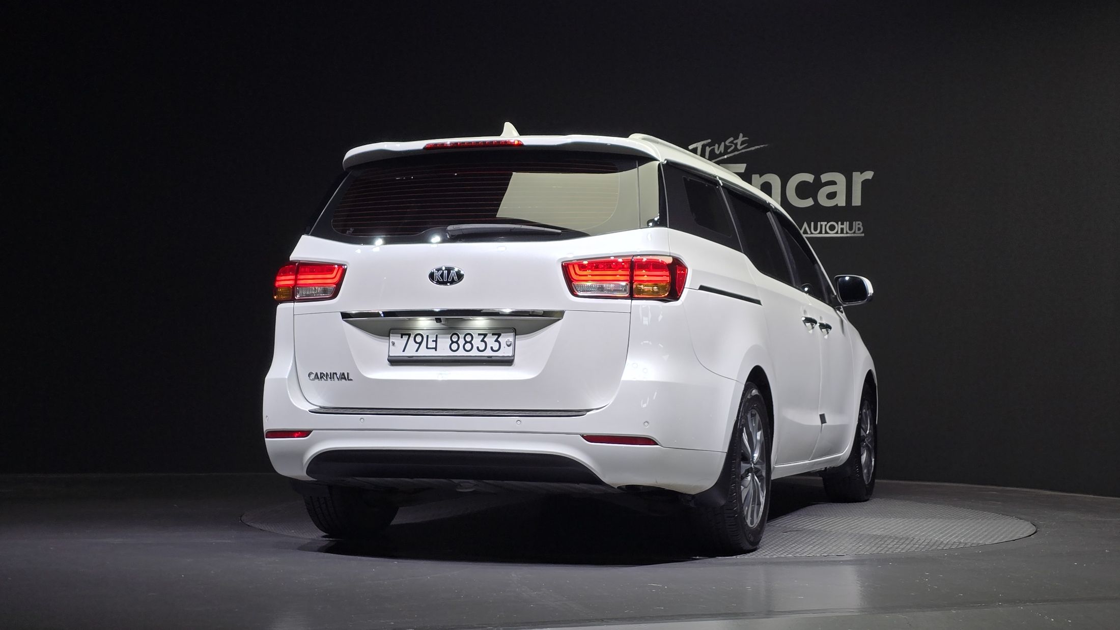 KIA CARNIVAL 2014