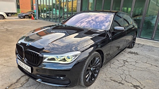 BMW 7-SERIES G11 2016