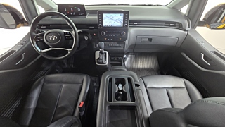HYUNDAI STARIA 2023