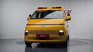 HYUNDAI STARIA 2023