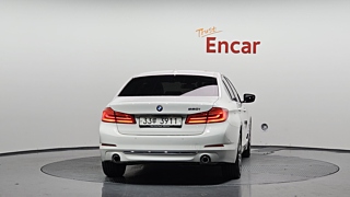 BMW 5-SERIES G30 2019
