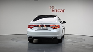 HYUNDAI GRANDEUR HG HYBRID 2016