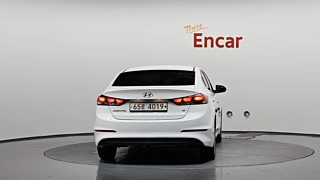 HYUNDAI AVANTE AD 2017