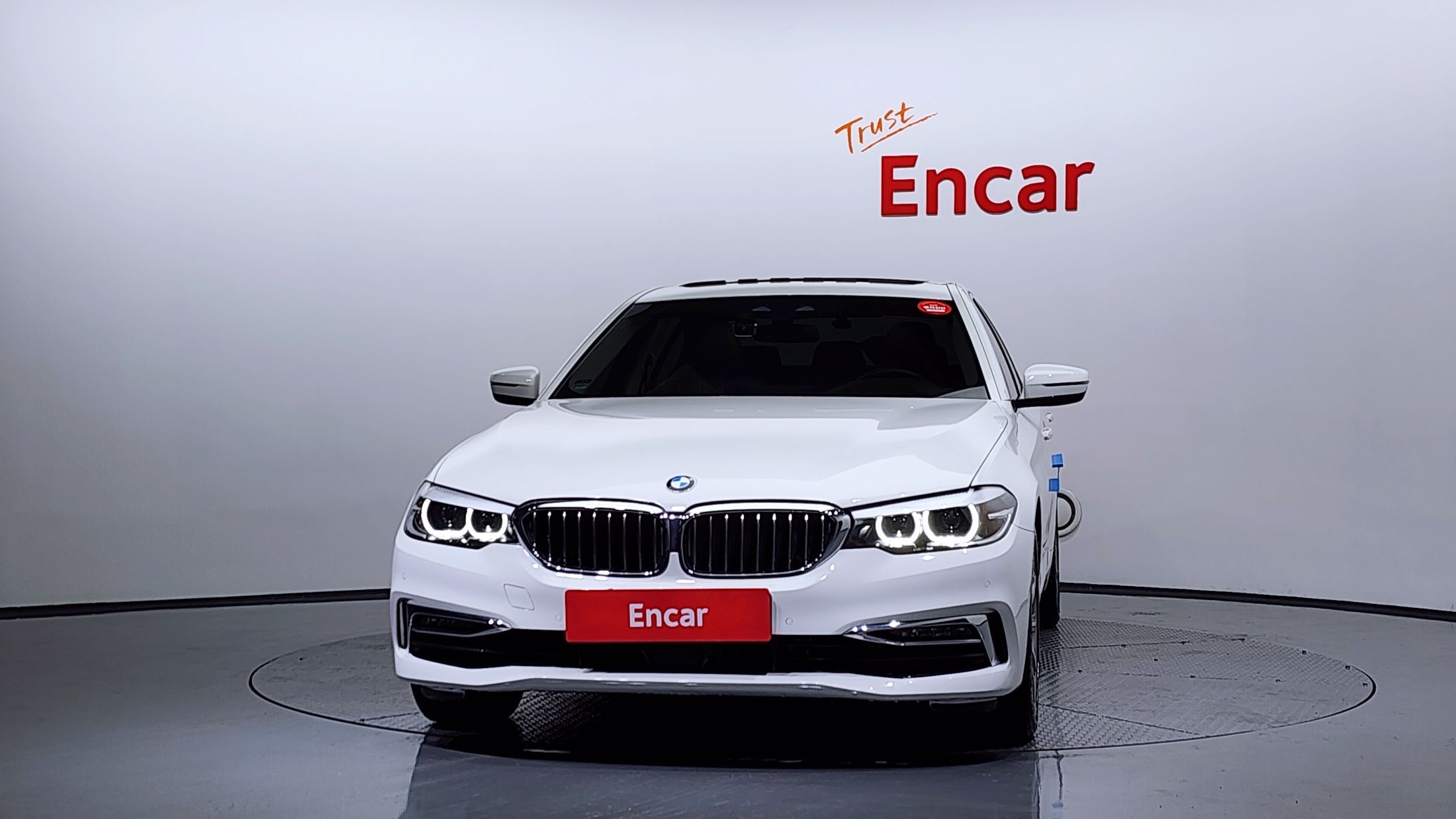 BMW 5-SERIES G30 2019