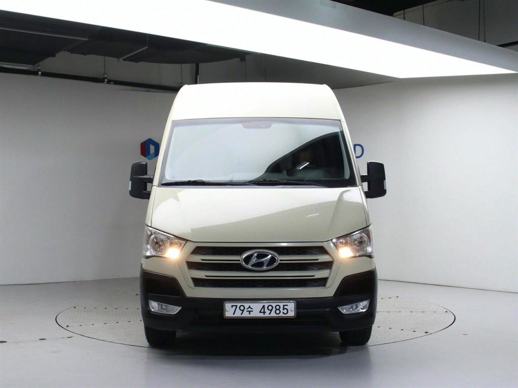 HYUNDAI SOLATI 2016
