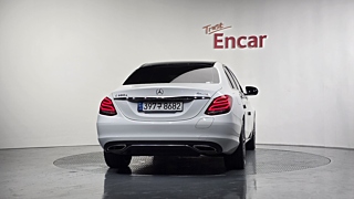 MERCEDES BENZ C-CLASS W205 2018