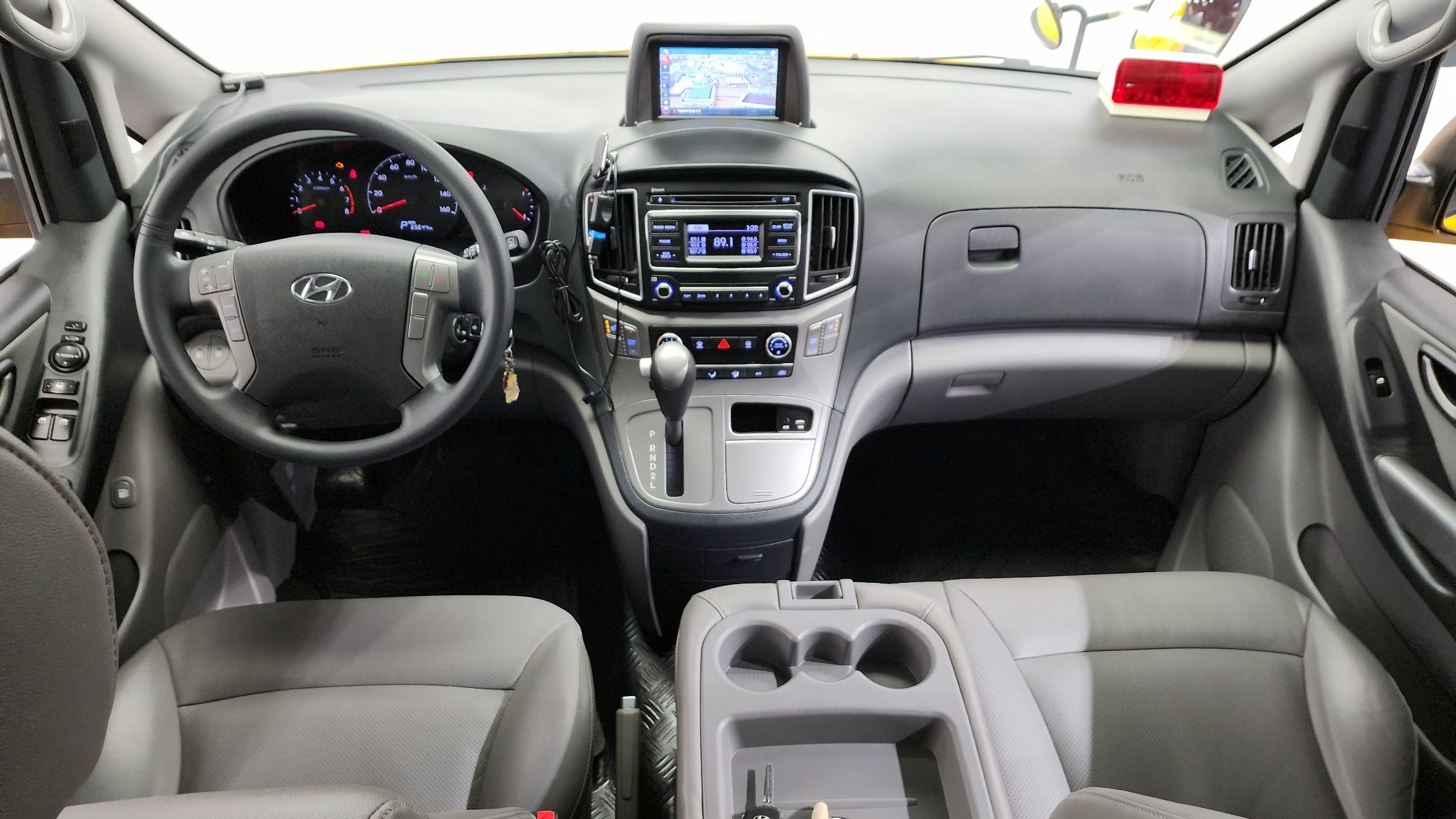 HYUNDAI STAREX GRAND 2017