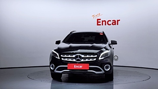 MERCEDES BENZ GLA-CLASS X156 2019